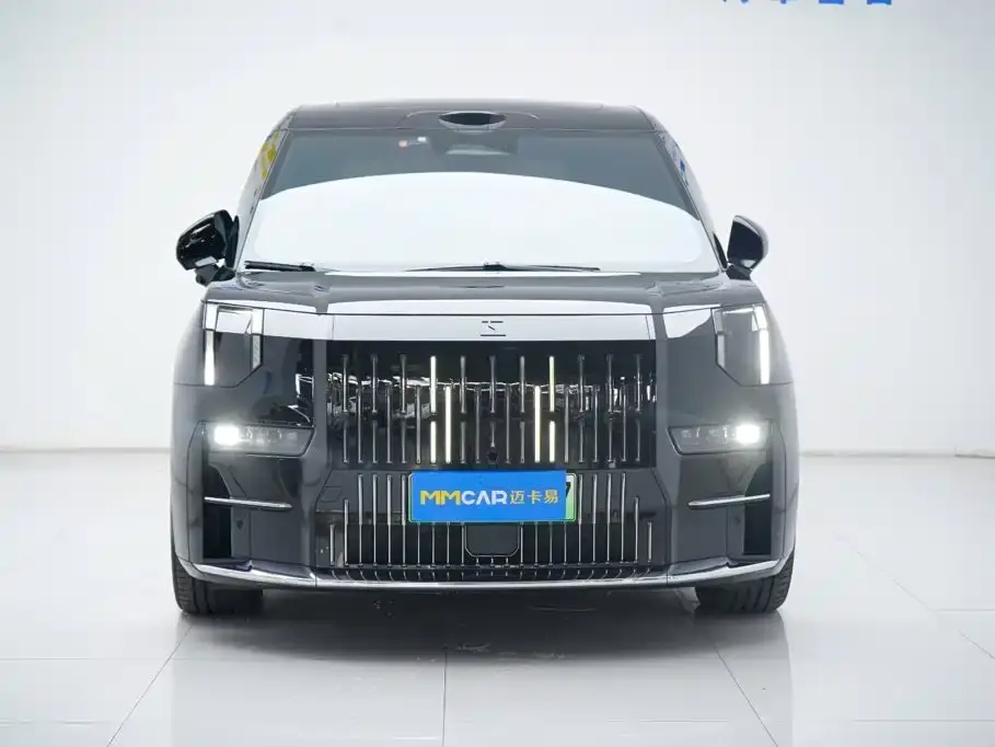 Zeekr 009 6-seat Executive AWD 108kWh 2024