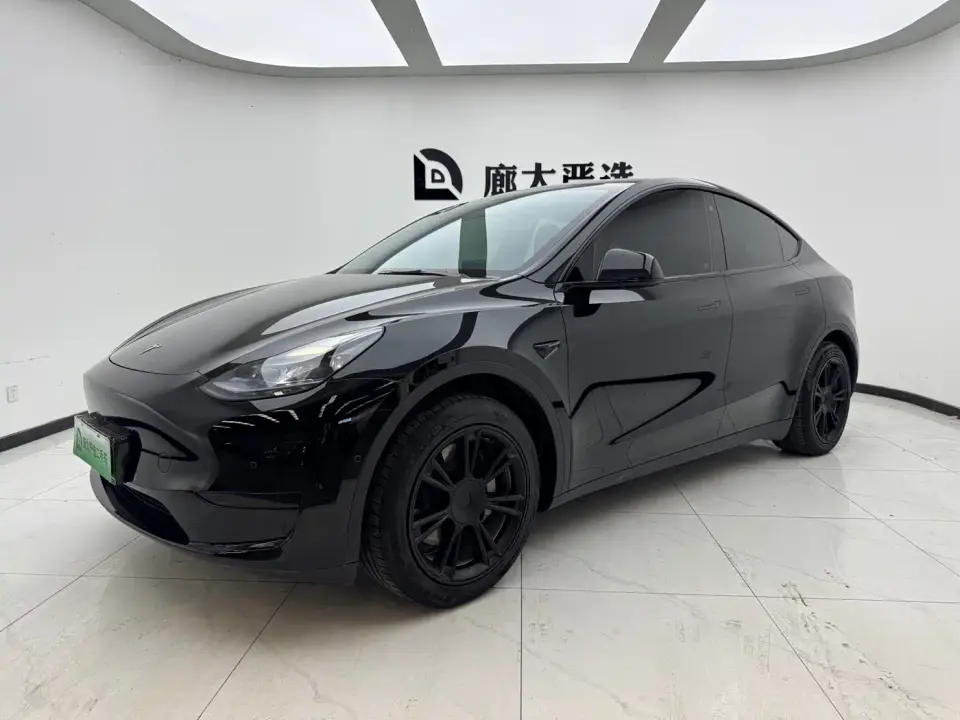 Tesla Model Y Facelift Rear-Wheel Drive Version 2023