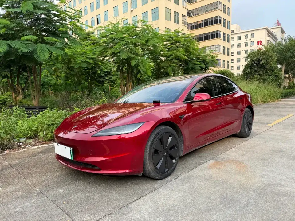 Tesla Model 3 Long Range All-Wheel Drive 2024
