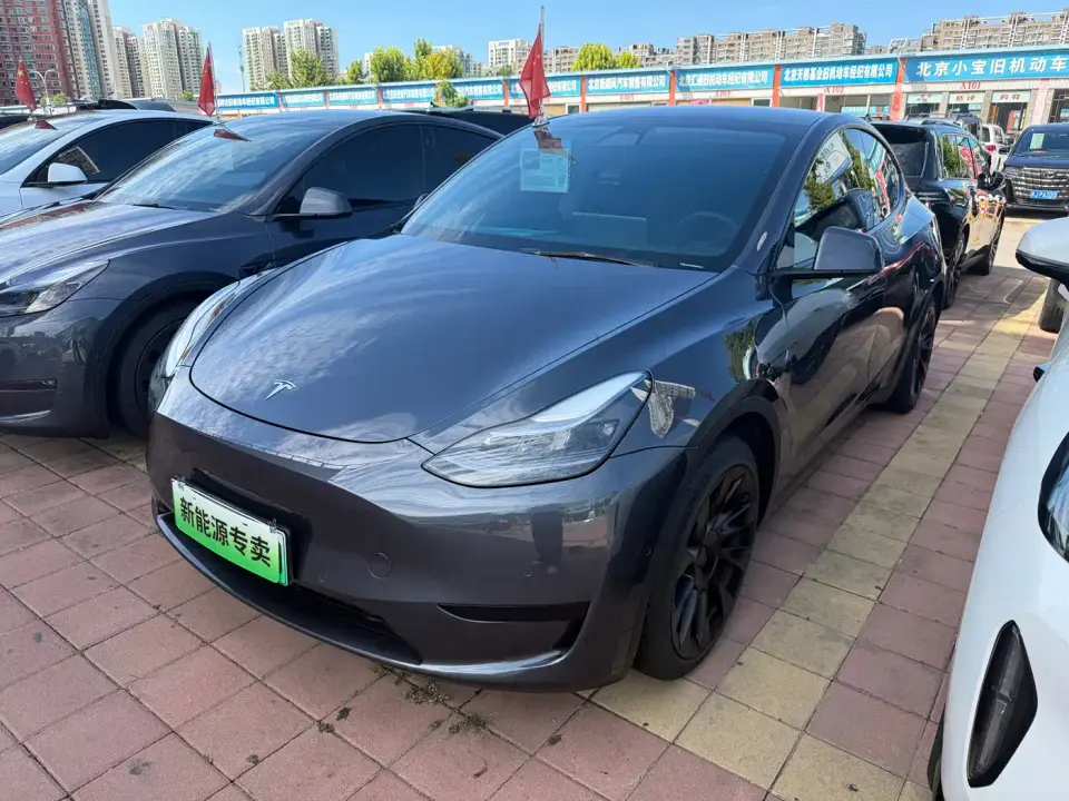 Tesla Model Y Facelift Rear-Wheel Drive Version 2023