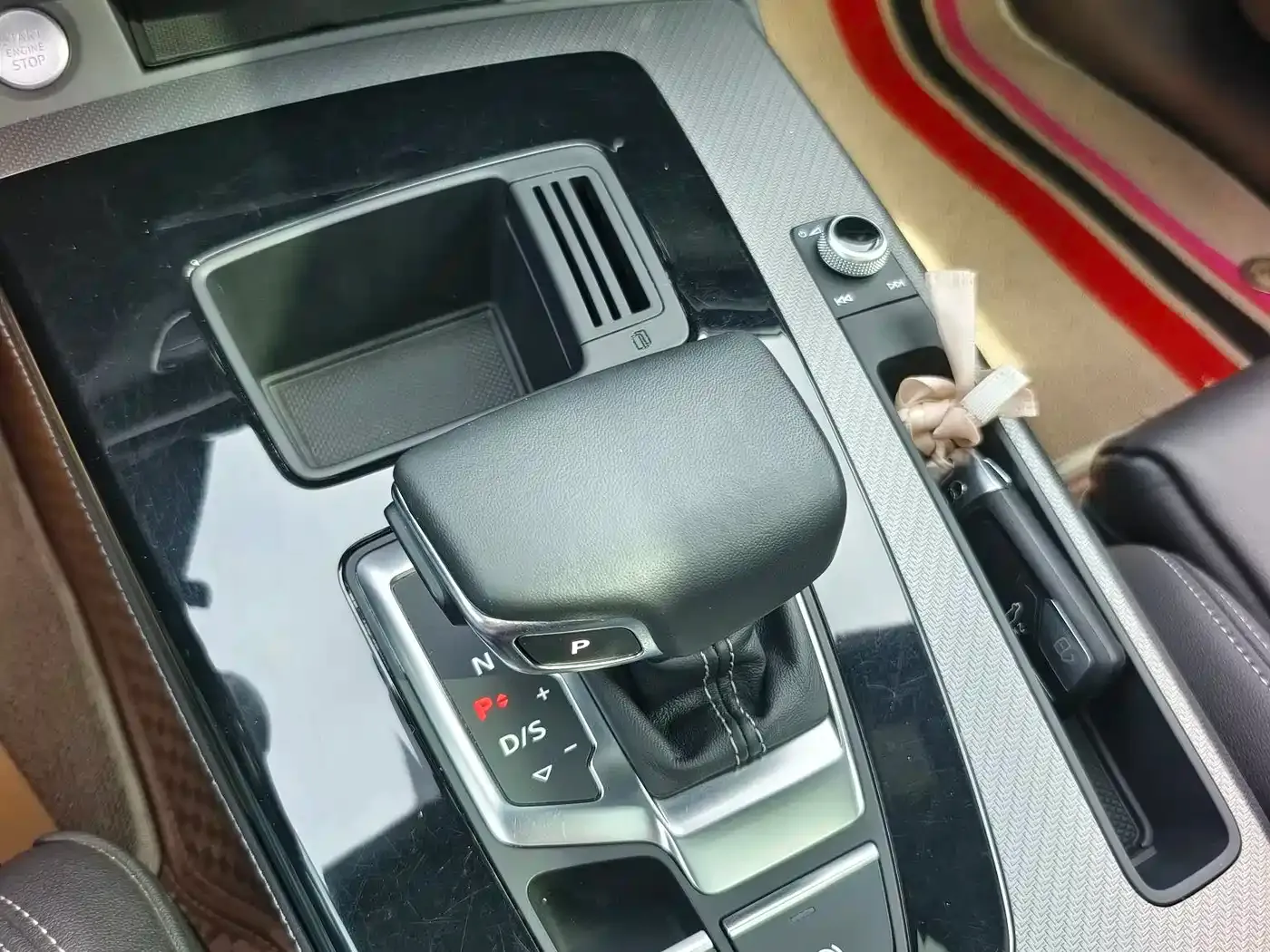 Audi Q5L Model 40 TFSI Luxury Dynamic 2024 — фото 14