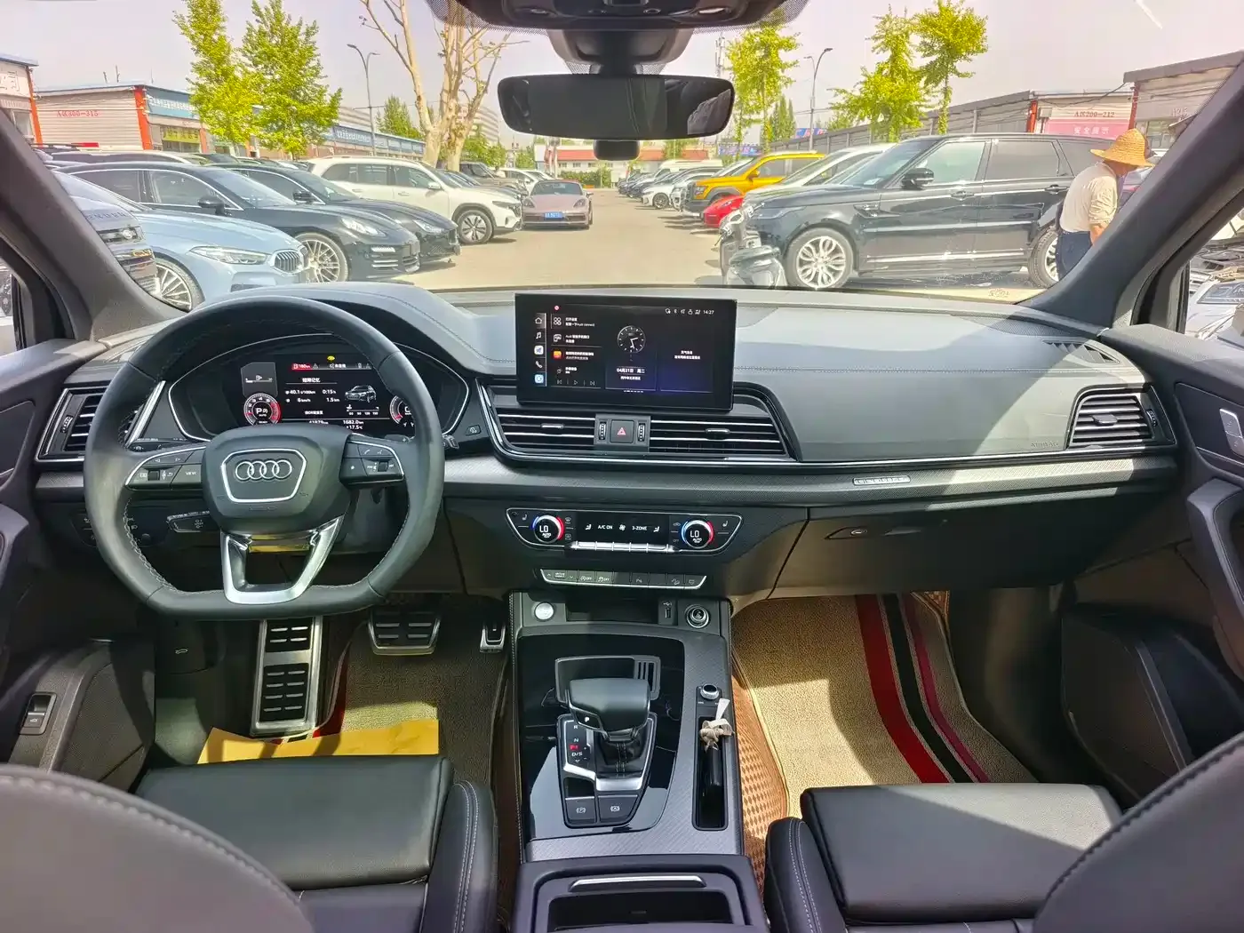 Audi Q5L Model 40 TFSI Luxury Dynamic 2024 — фото 11