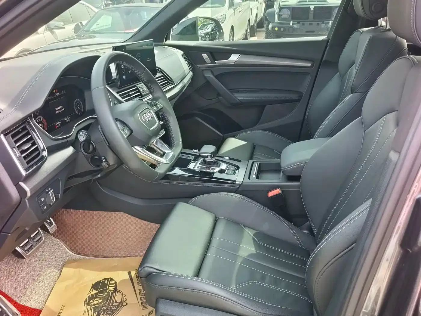 Audi Q5L Model 40 TFSI Luxury Dynamic 2024 — фото 7