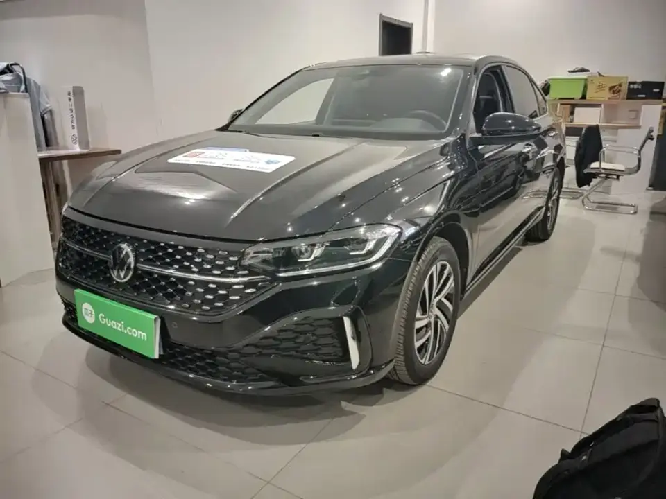 Volkswagen Lavida Model 300TSI DSG Starlight Leading Edition 2025