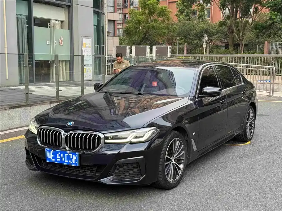 BMW 5 Series 530Li Leading M Sport Package 2022