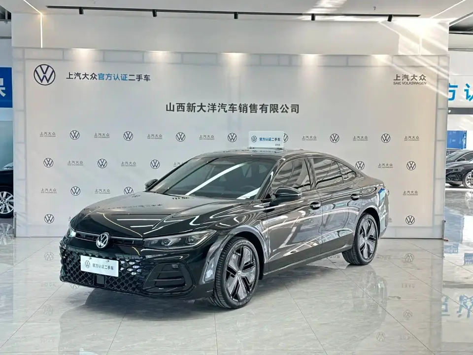 Volkswagen Passat Model Pro 380TSI Starlight Dragon Premium Edition 2024