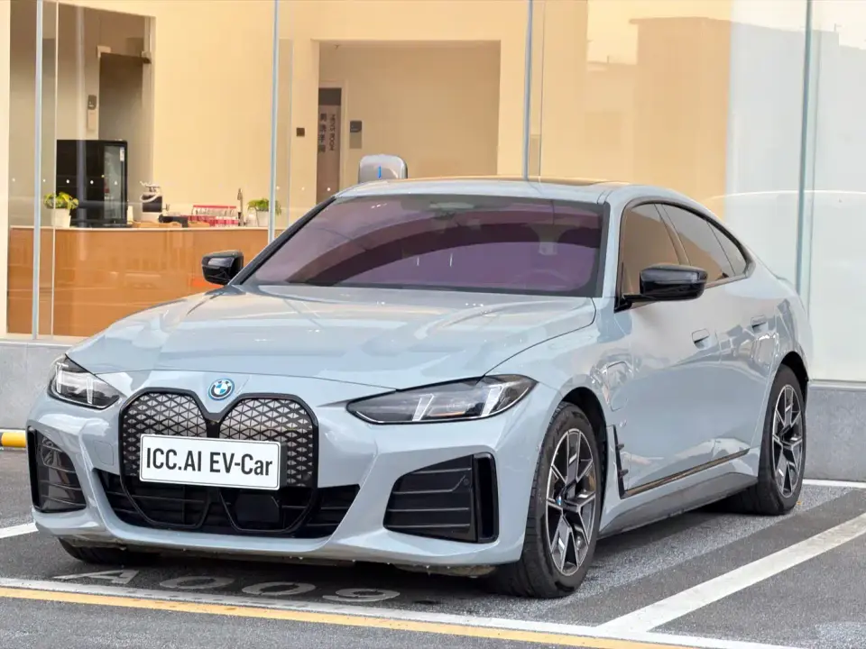 BMW i4 eDrive40 2025