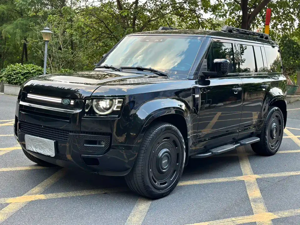 Land Rover Defender Model 110 P400 HSE 2020