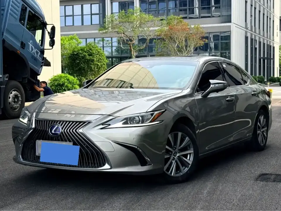 Lexus ES Model 300h Excellence Edition 2021
