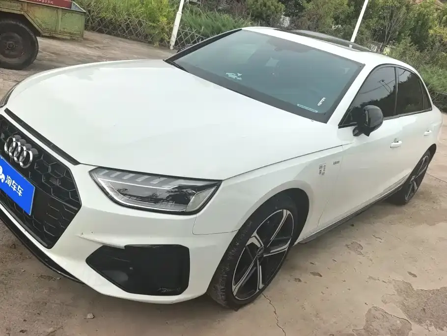 Audi A4L 40 TFSI Luxury Dynamic 2024