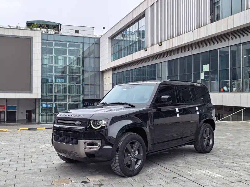 Land Rover Defender 110 3.0T P400 X-DYNAMIC HSE 2024