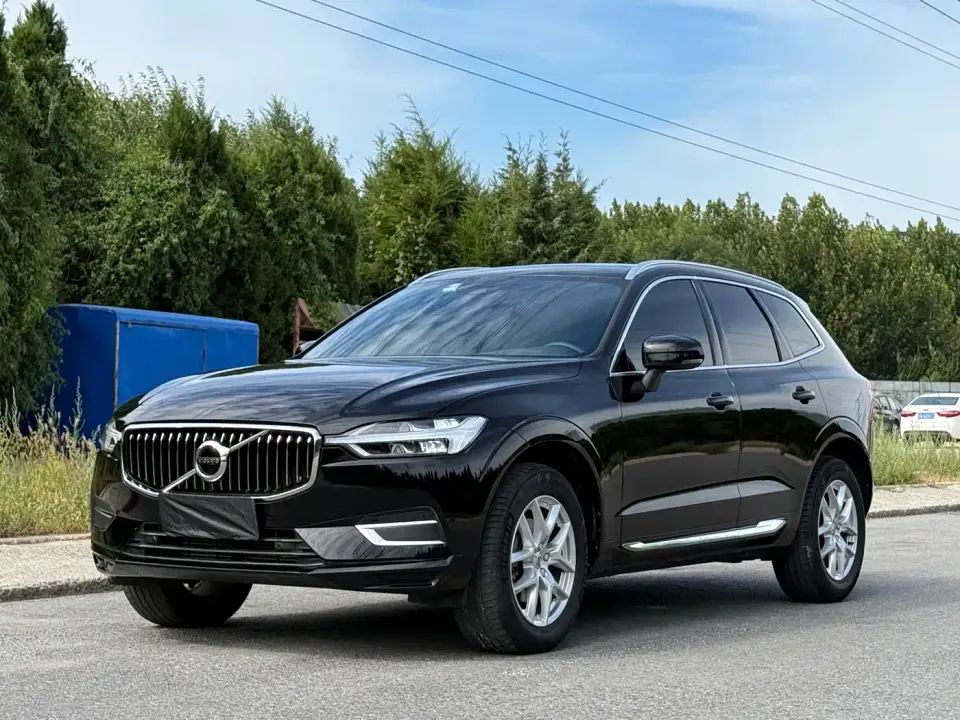 Volvo XC60 T5 AWD Momentum 2020