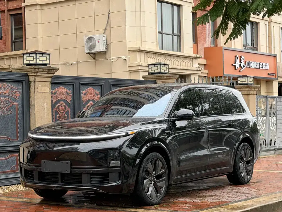 Li Auto Li Xiang L9 Model Pro 2023