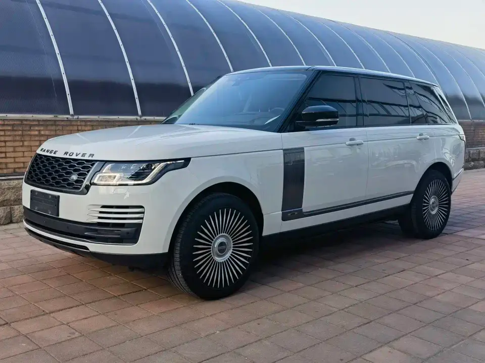 Land Rover Range Rover 3.0 L6 Heritage Extended Classic Edition 2021