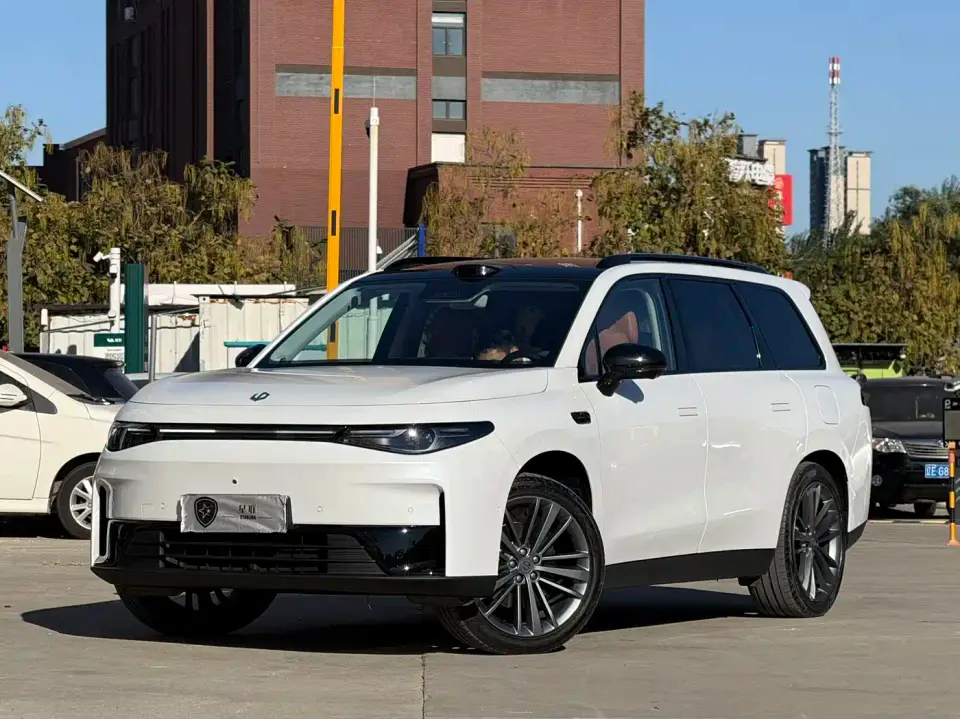 Leapmotor C16 Pure Electric 630 LiDAR Premium Edition 5-seater 2025
