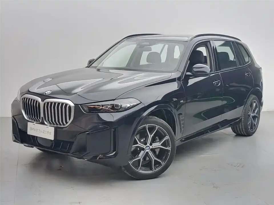 BMW X5 Model xDrive 30Li Exclusive M Sport Blackout Package 2025