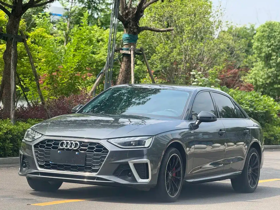 Audi A4L 40 TFSI Fashion Dynamic 2022