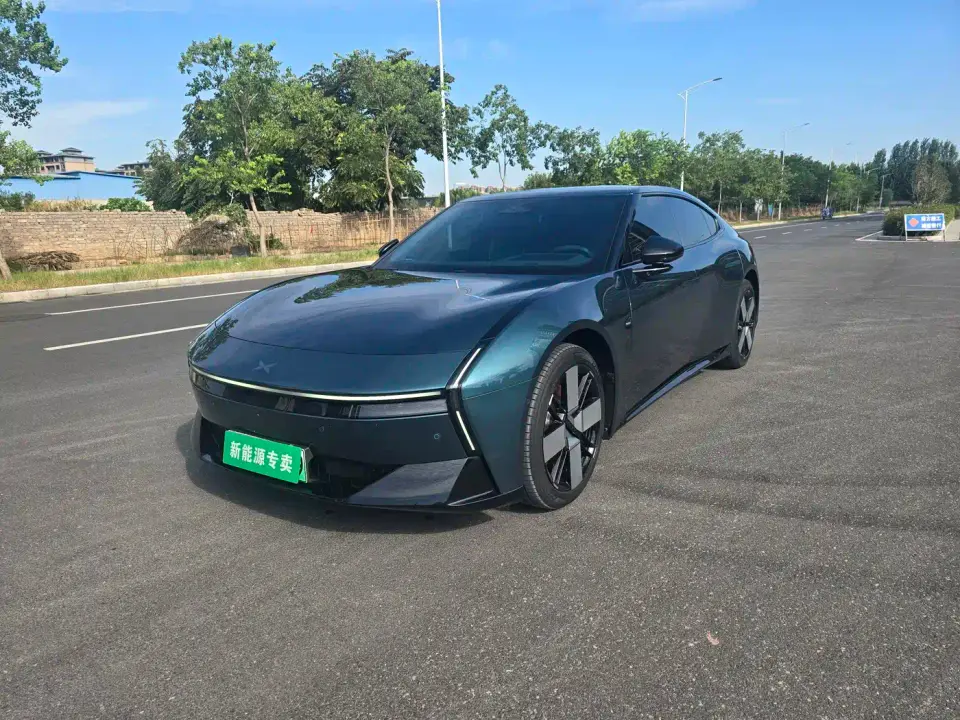 XPeng P7 702km Long Range Edition 2025