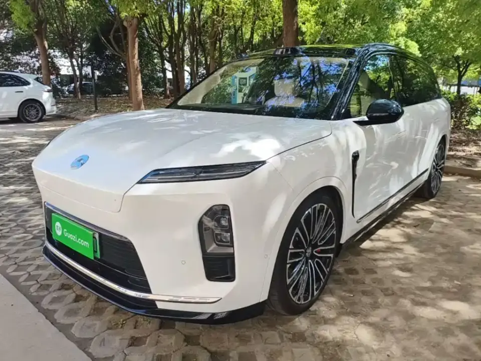 NIO ES8 Base Model 2025