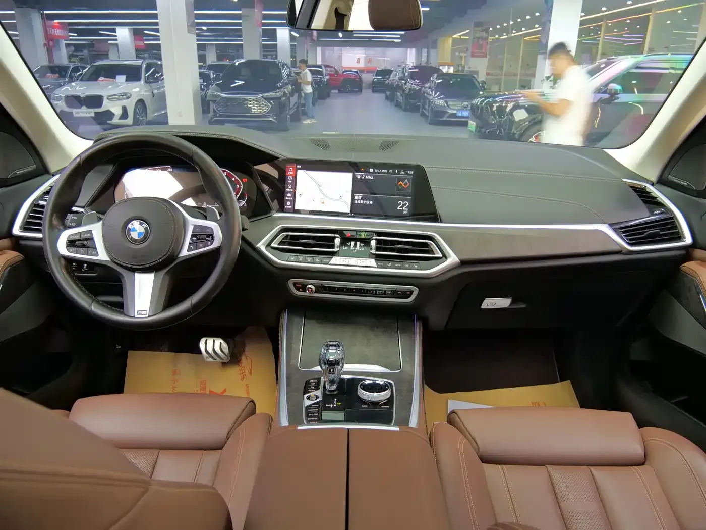 BMW X5 (Import) xDrive40i M Sport Package 2020 — фото 13