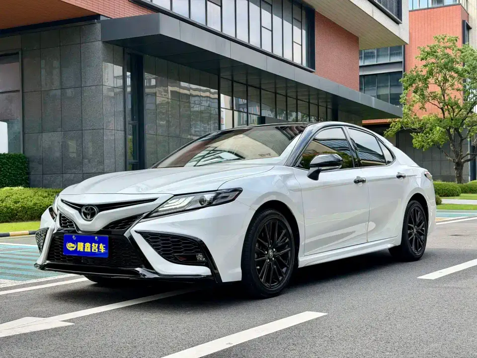 Toyota Camry 2.0S Knight Edition 2022