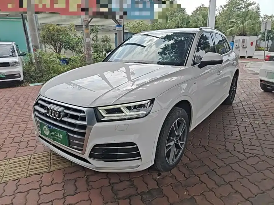 Audi Q5L Facelift 40 TFSI Honor Fashion 2021
