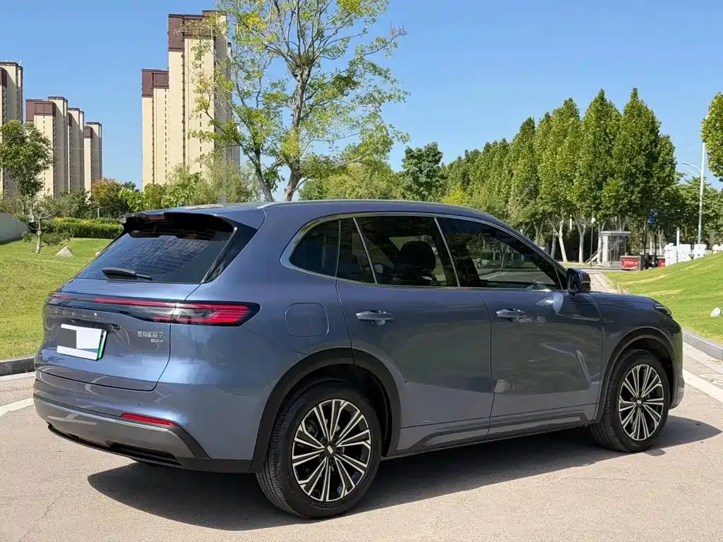 Geely Galaxy Galaxy Starship 7 EM-i 120km Navigation Edition 2025 — фото 10
