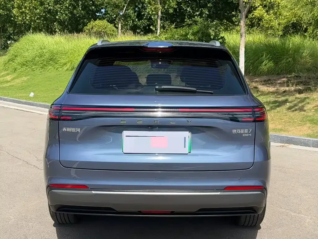 Geely Galaxy Galaxy Starship 7 EM-i 120km Navigation Edition 2025 — фото 11