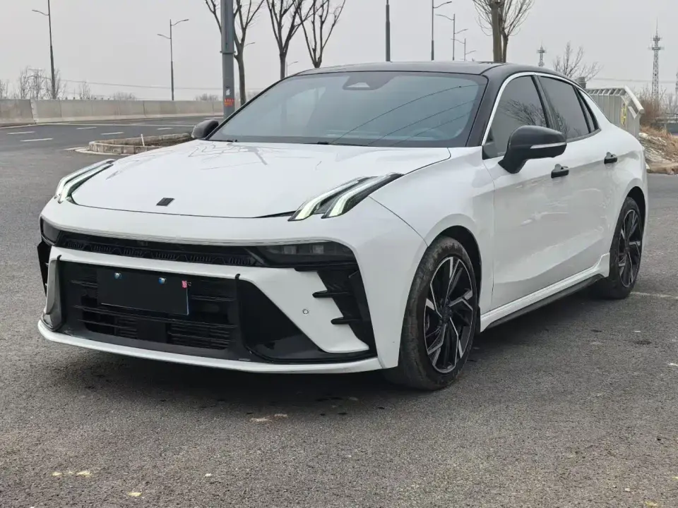 Lynk & Co 03 1.5TD DCT Champion Pro 2025