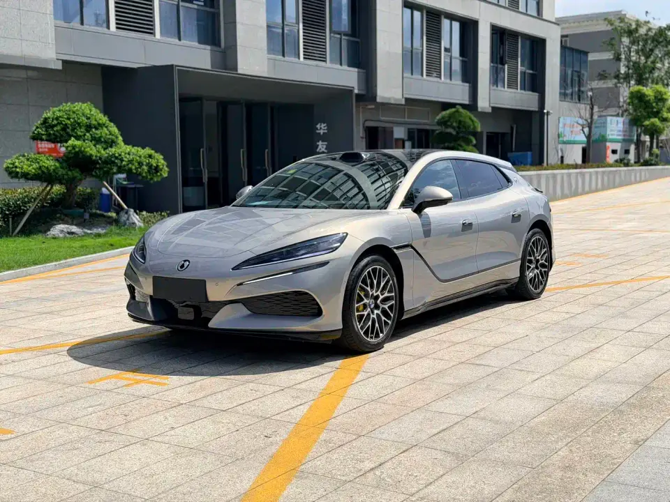 Denza Z9GT Model Flash Charge Honor Edition 2026