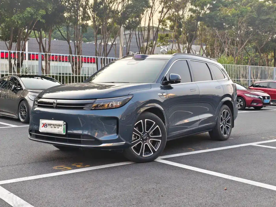 AITO Wenjie AITO M7 1.5T Smart Drive RWD Ultra 5-seater 2024