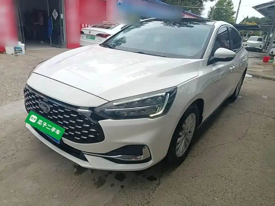 Ford Focus Sedan EcoBoost 180 Auto Trend 2021