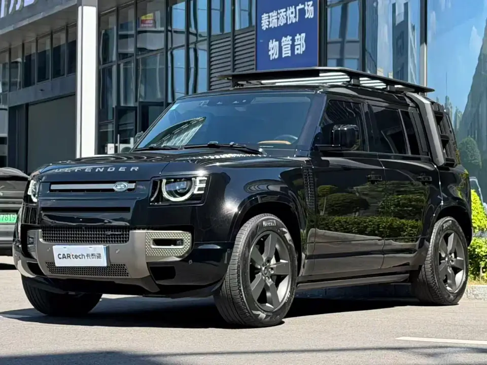 Land Rover Defender Model 110 3.0T P400 X-DYNAMIC HSE 2022