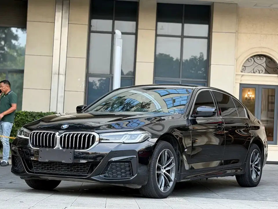 BMW 5 Series 525Li M Sport Package 2020