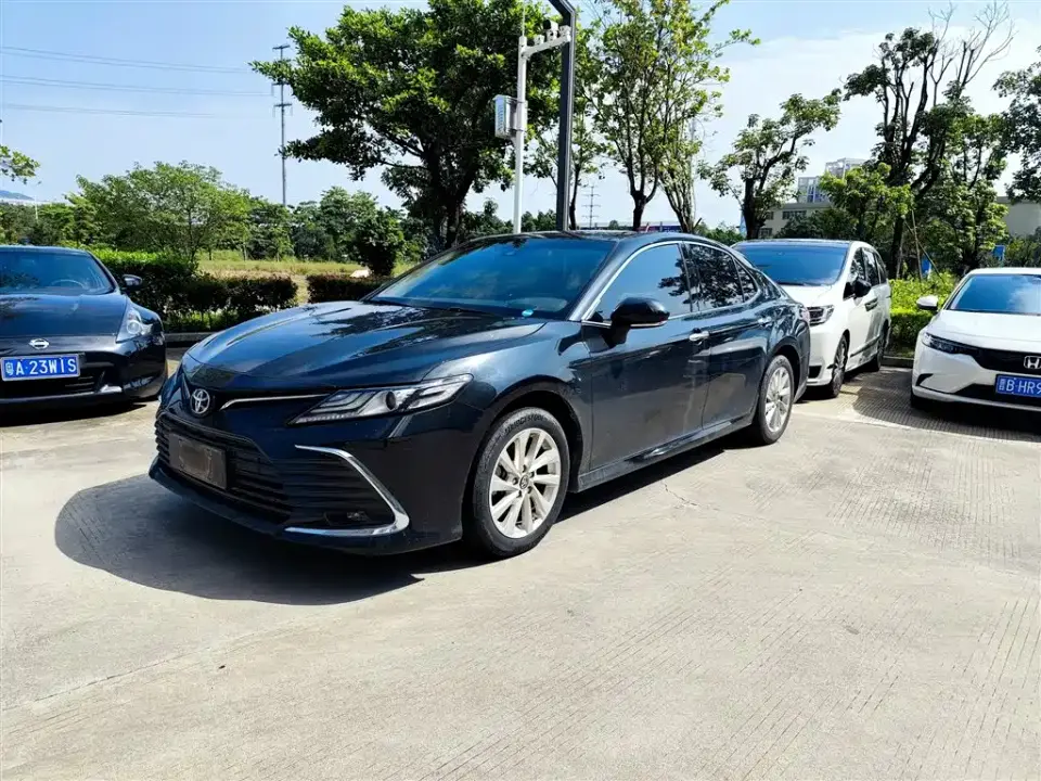 Toyota Camry 2.0G Luxury Edition 2023