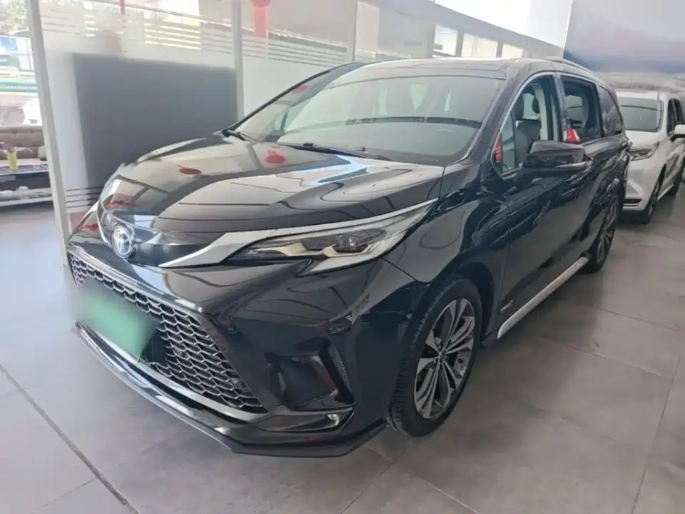 Toyota Granvia 2.5L Hybrid Prestige PLUS Edition 2023