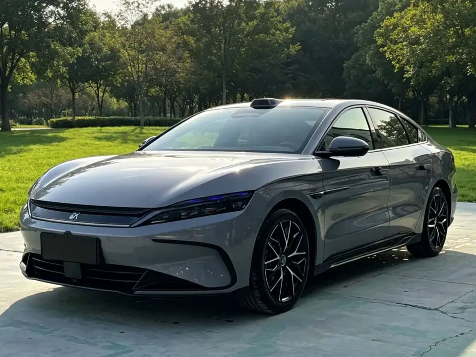 BYD Han DM-i Smart Driving Edition 125KM Honor 2025