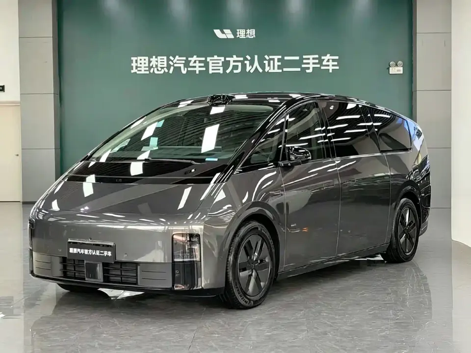 Li Auto MEGA Ultra 2024