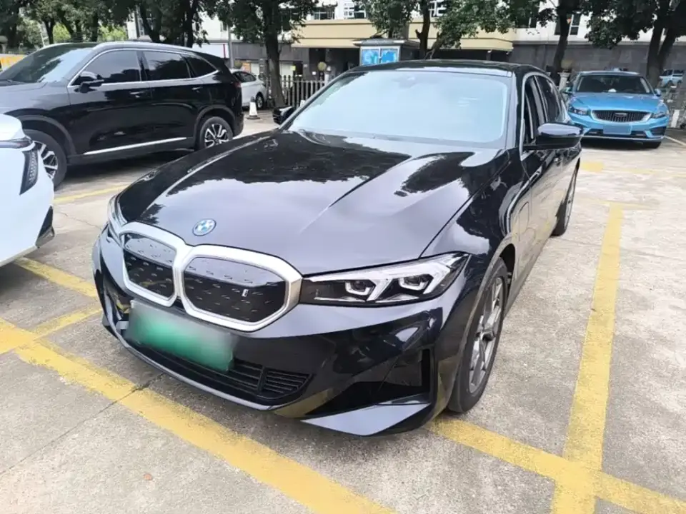 BMW i3 eDrive 35 L 2024