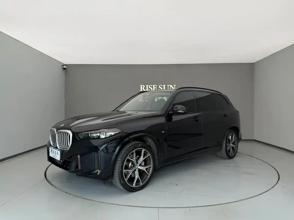 BMW X5 Model xDrive 30Li Exclusive M Sport Blackout Package 2025