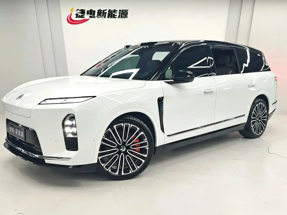 NIO ES8 Base Model 2026