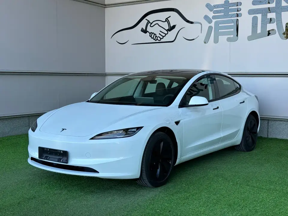 Tesla Model 3 Model Year Facelift Rear-Wheel Drive 2026
