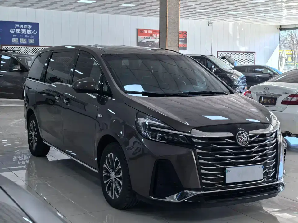 Buick GL8 Land Business Class Smart Premium 2023
