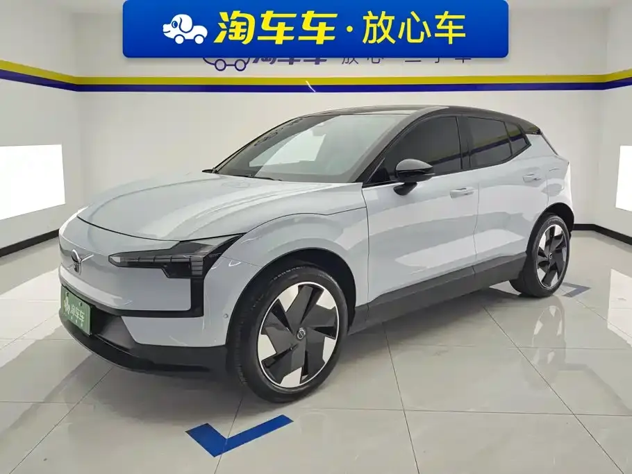Volvo EX30 RWD Long Range Ultra 2026