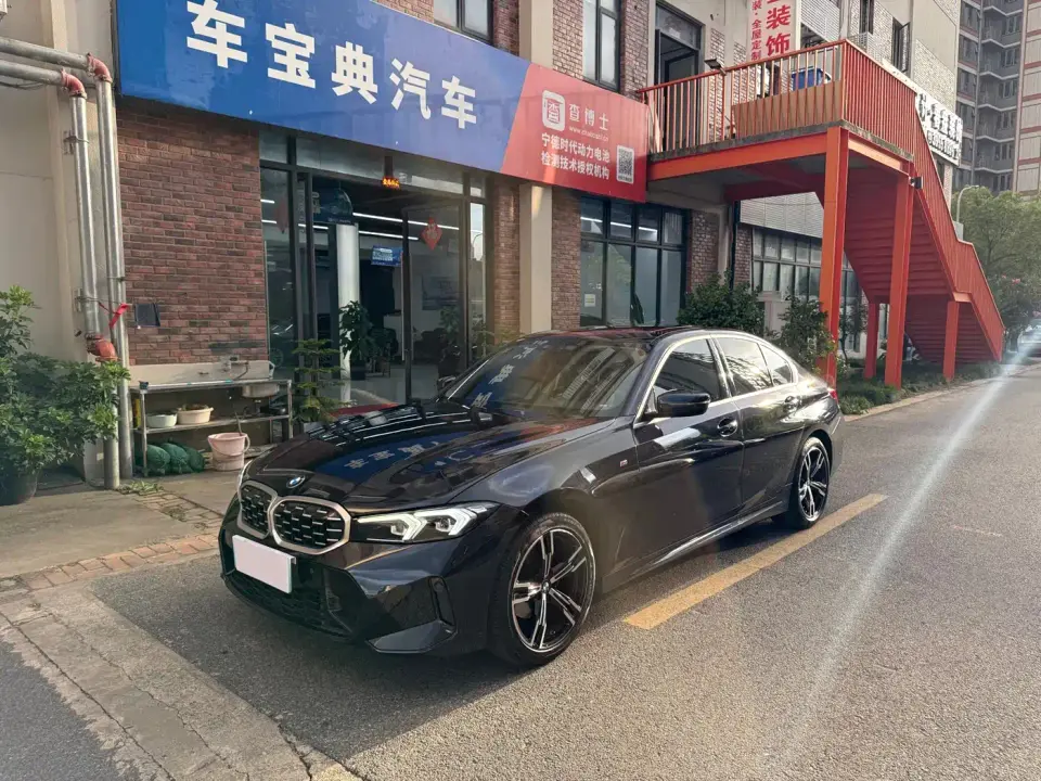 BMW 3 Series 325i M Sport Package 2023
