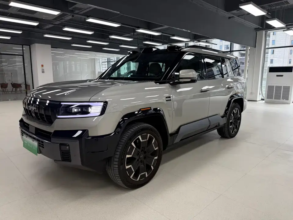 Fangchengbao Leopard 8 Zhiyong Flagship 7-Seater 2024