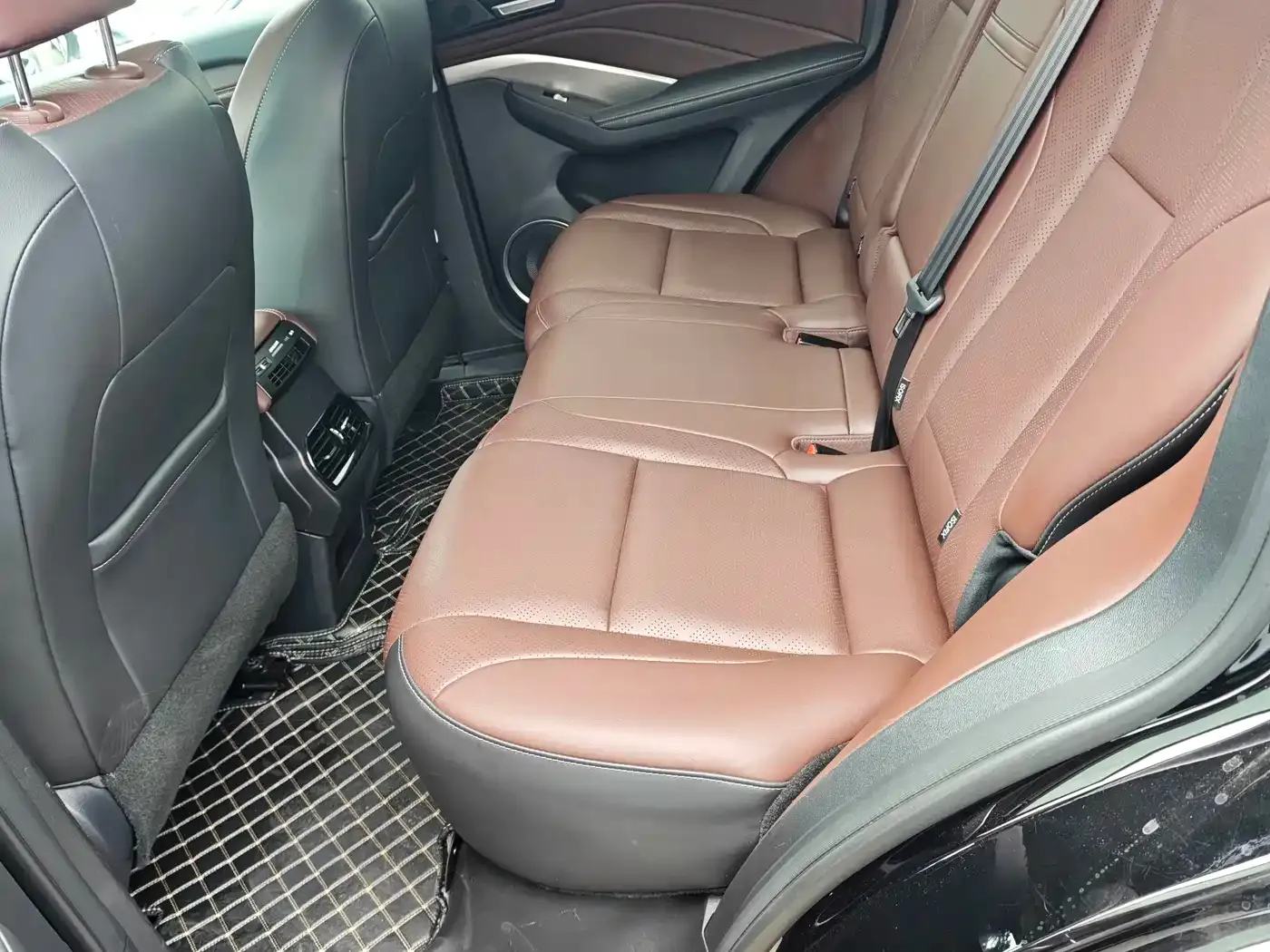 Wey VV6 2.0T 2WD Smart Joy+ 2021 — фото 11