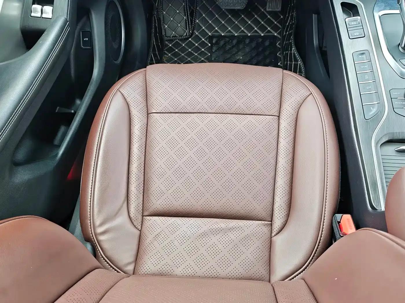 Wey VV6 2.0T 2WD Smart Joy+ 2021 — фото 7