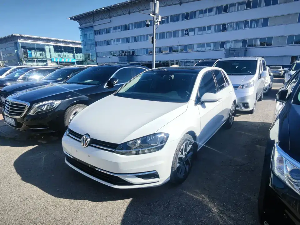 Volkswagen Golf Beloved Edition 280TSI DSG Luxury 2020