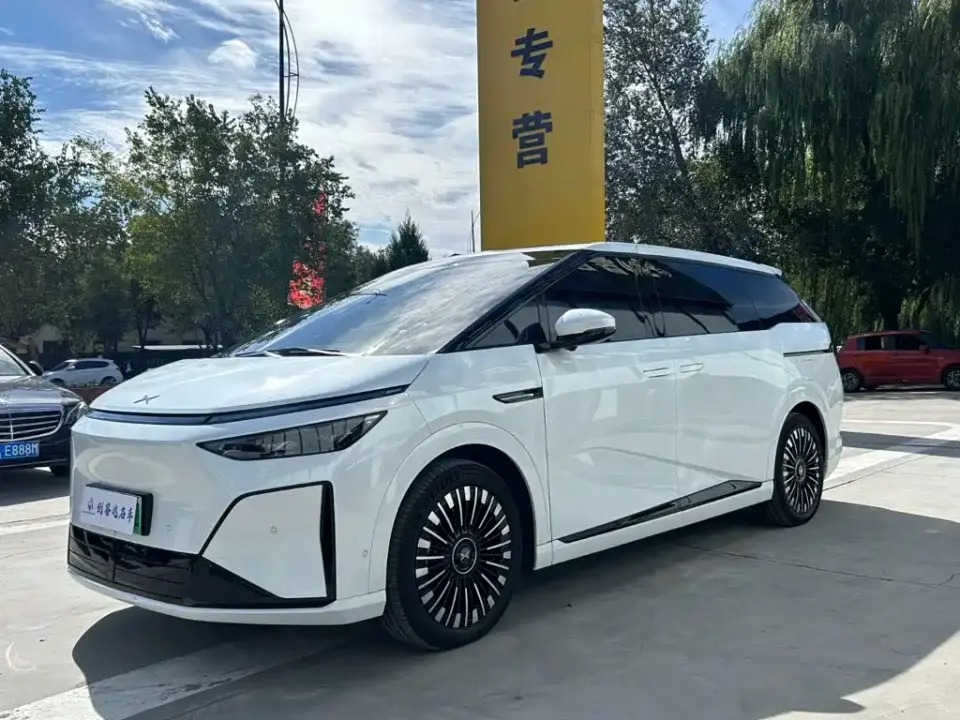 XPeng X9 Model Extended Range Base Version 2026